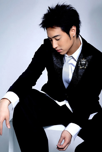 潘玮柏陈建斌谭咏麟成龙郑少秋 花心男星盘点