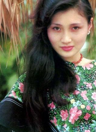 首页 娱乐  林芳兵于1982年踏进北京电影学院专业学习,而王志文1984年